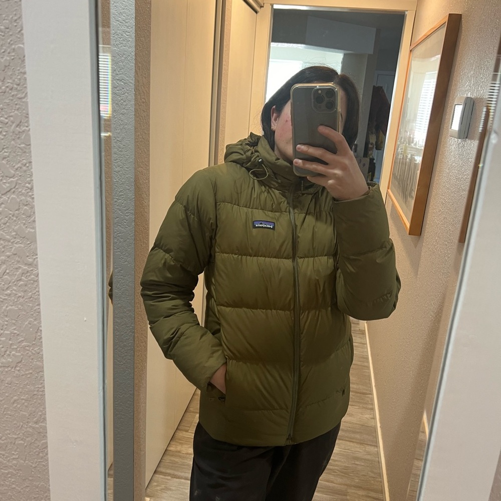 Patagonia silent down jacket olive green